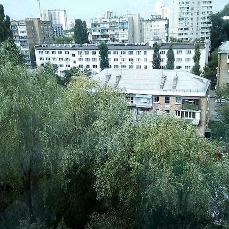 Квартира Рядом Севастопольская Площадь,Добробут,Жуляны Kiev Eksteriør bilde
